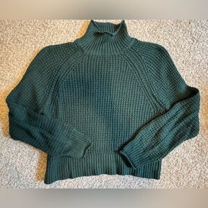 American eagle women’s sweater small green